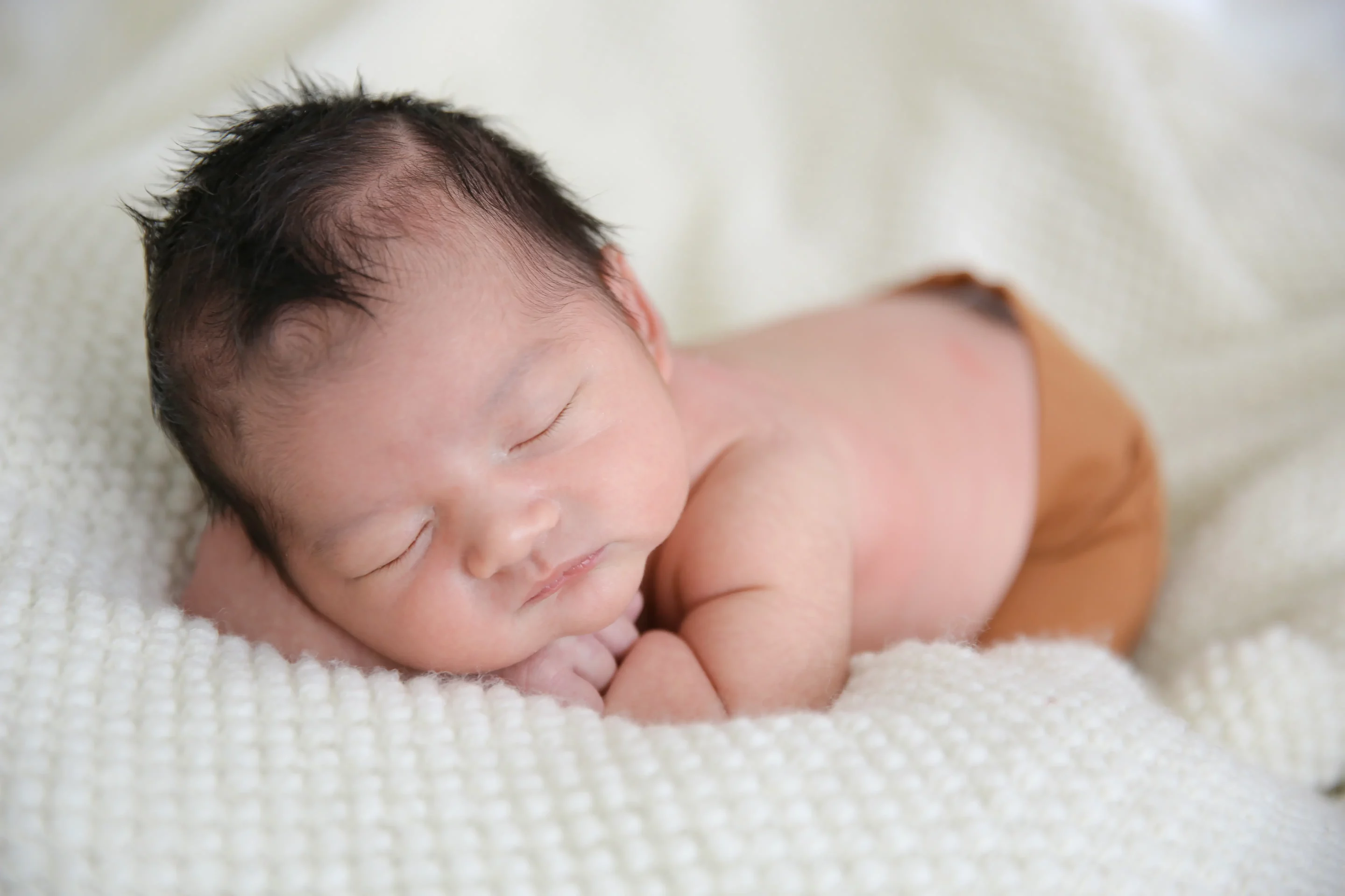 photographe-naissance-studio-06