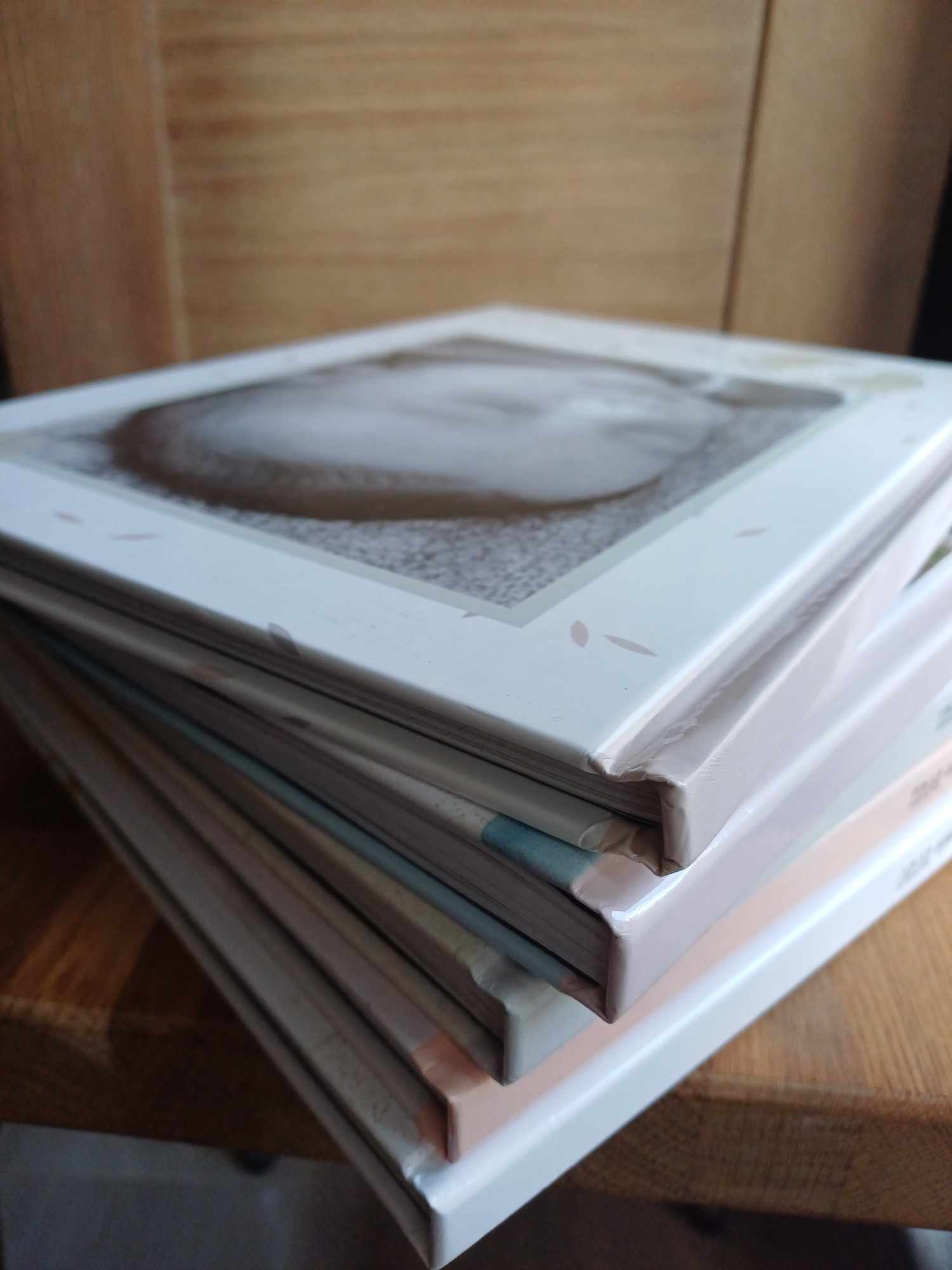 exemple de plusieurs livres photo. photo de la tranche des livres